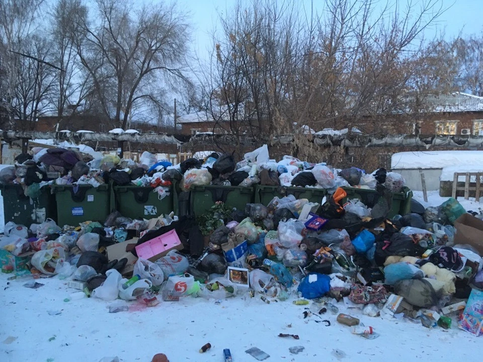 А вот так хорошо убирают мусор на улице Ново-Вокзальная