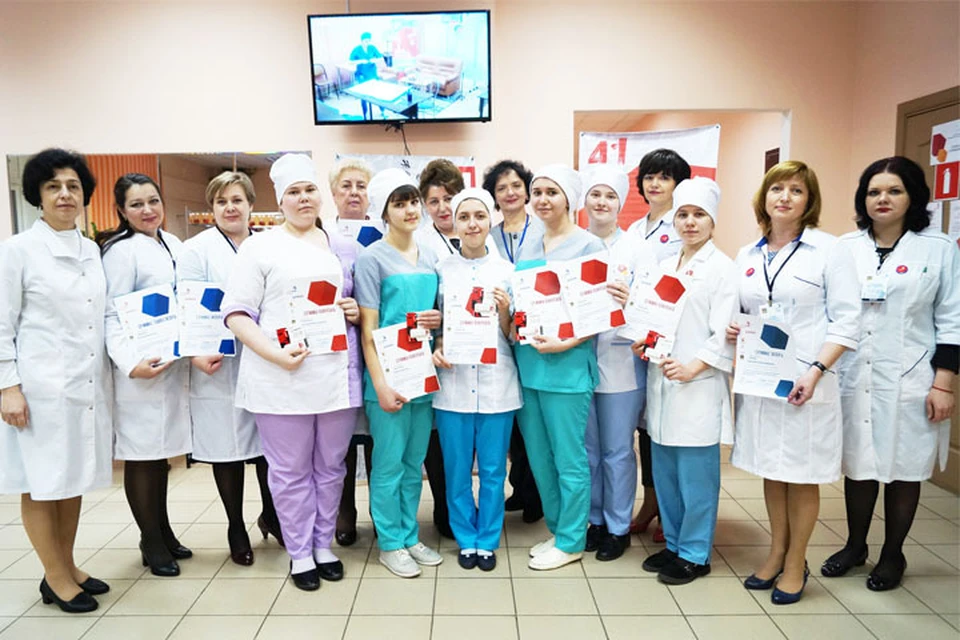 Юниоры и эксперты компетенции «Медицинский и социальный уход».