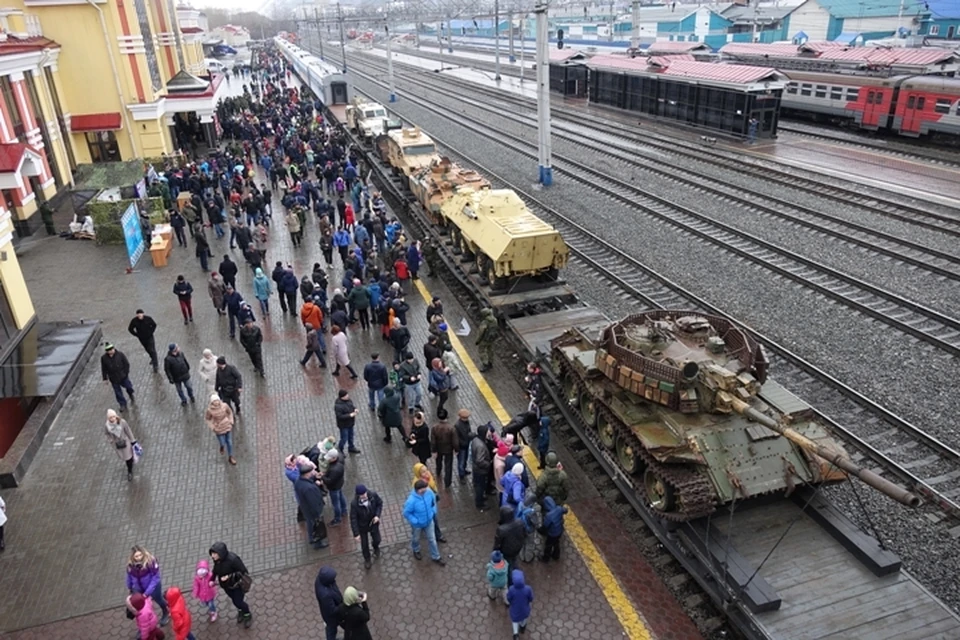 В Новокузнецке побывал поезд-музей с военной техникой