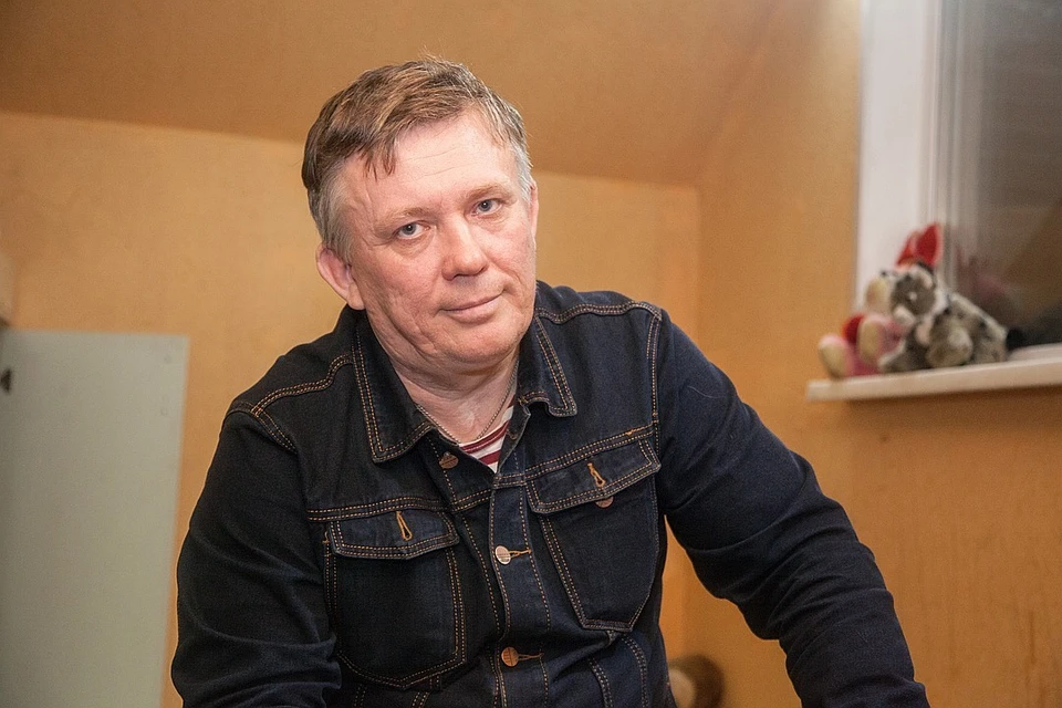 49-летний Ростислав обещает ценить и баловать свою избранницу.