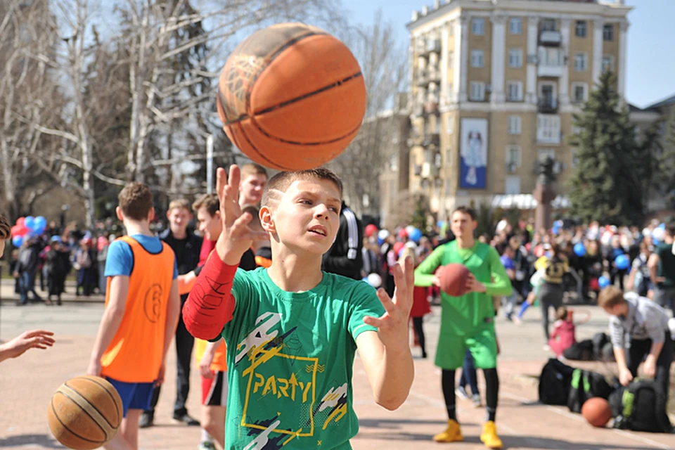 В Донецке сегодня прошел фестиваль уличных видов спорта
