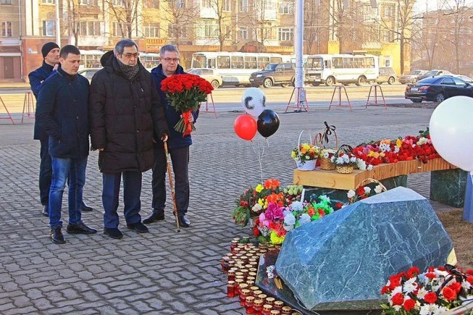 Аман Тулеев спустя год посетил место трагедии Фото: Соцсети