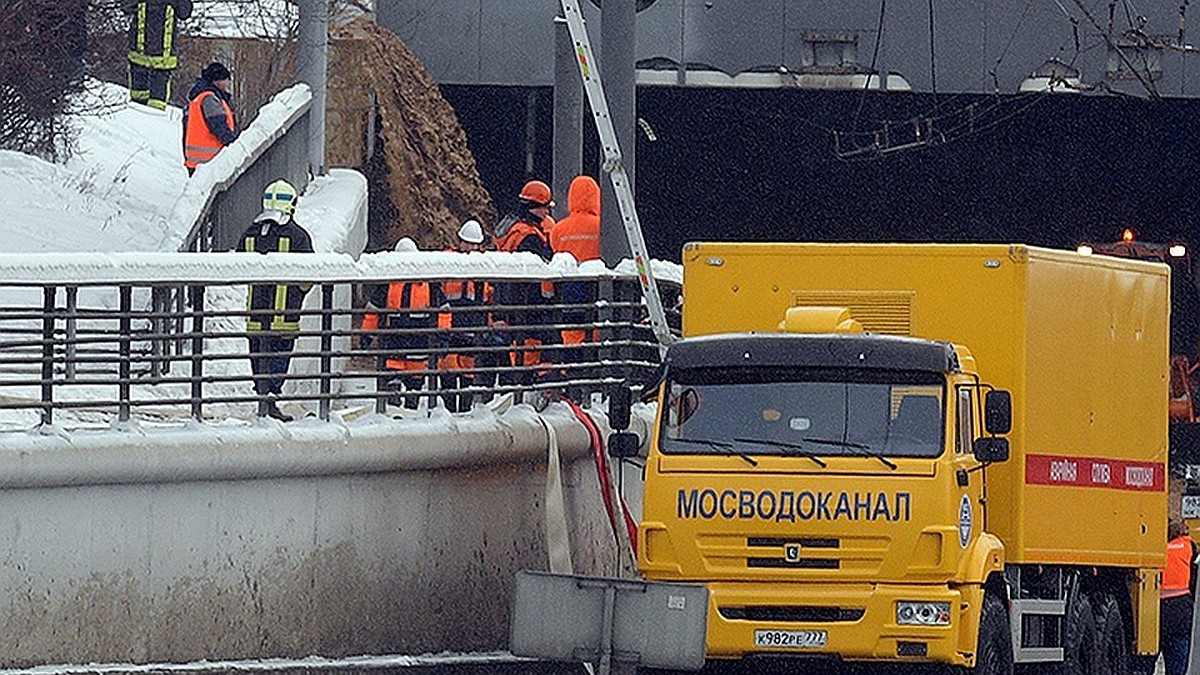 Установлены причины аварии на дамбе 