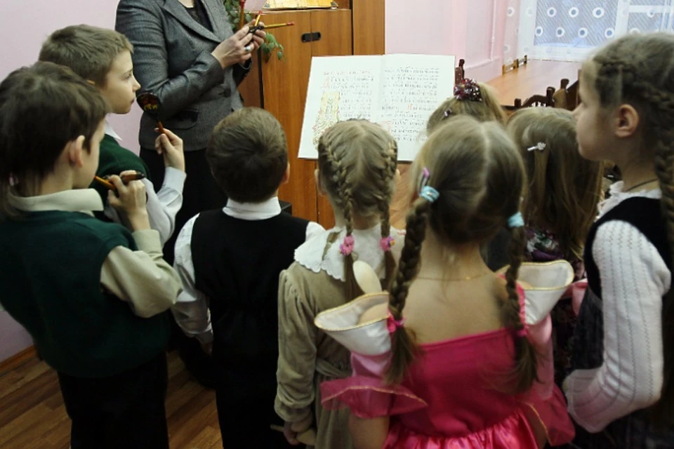 Музыка унижения и боли закончена: в Еврейской автономии за оскорбления и побои из детского сада уволят педагога по вокалу