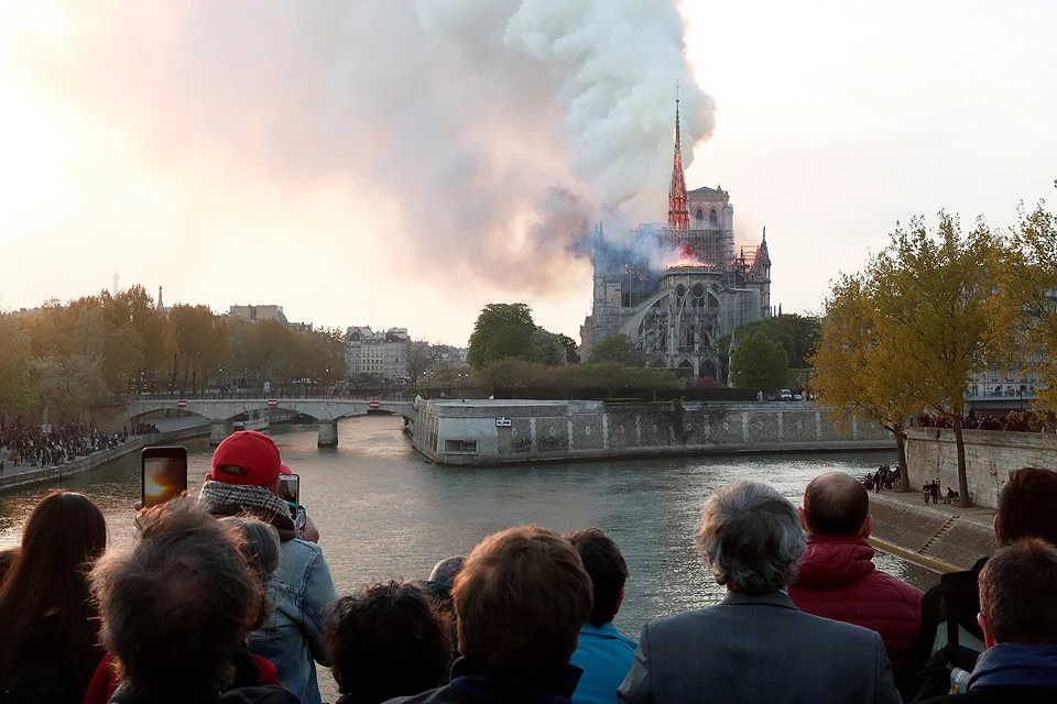 Пожар в Соборе Парижской Богоматери вспыхнул вечером в понедельник, 15 апреля.