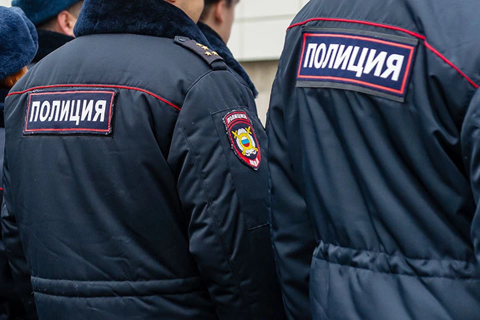 Сотрудники полиции устроили массовую драку в одном из питейных заведений на улице Борисовские Пруды