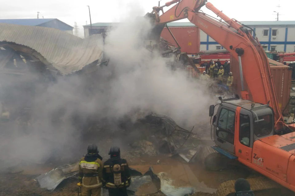 Пожар в общежитии на Сахалине: три человека погибли, четверо в больнице, больше 150 эвакуированы