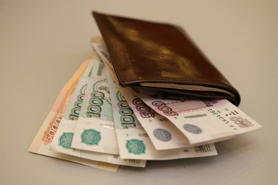 Женщину обвинили в краже 500 рублей, после того как она вернула владельцу потерянные 18 тысяч рублей.