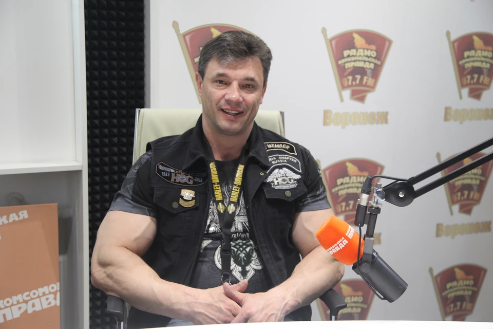 Руководитель шоу "Цирк на воде", дрессировщик морских львов Андрей Шевченко.