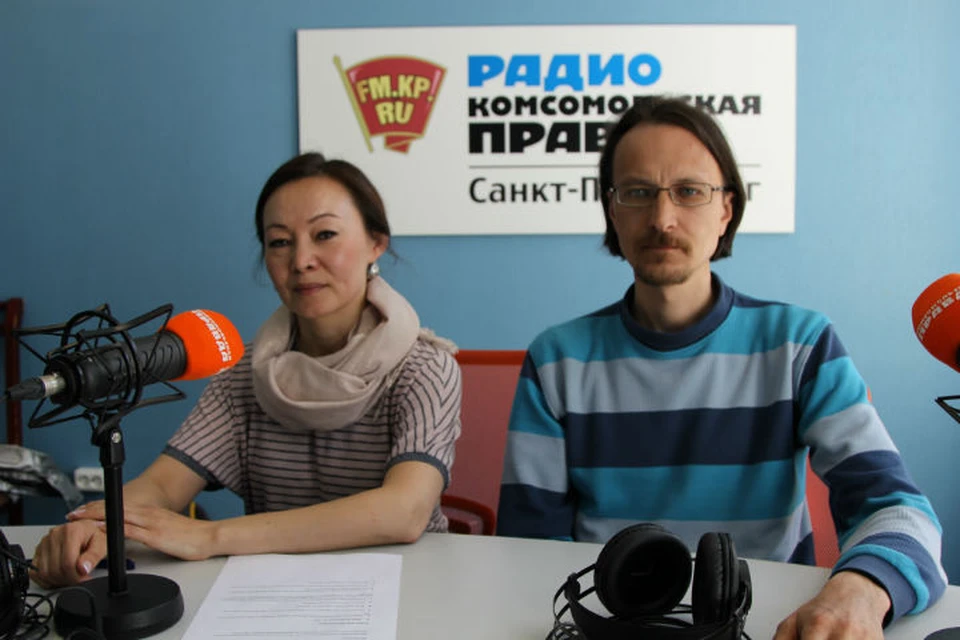 Нина Вейсалова и Павел Филин в студии радио «Комсомольская Правда в Петербурге»
