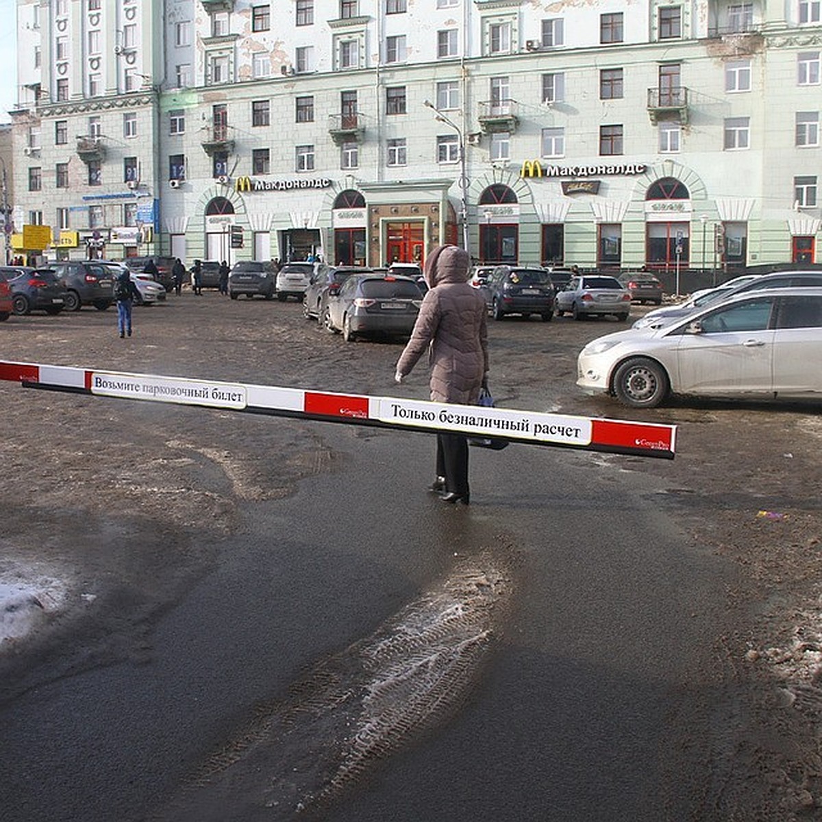 В четырех районах Нижнего Новгорода появятся дополнительные платные парковки  - KP.RU