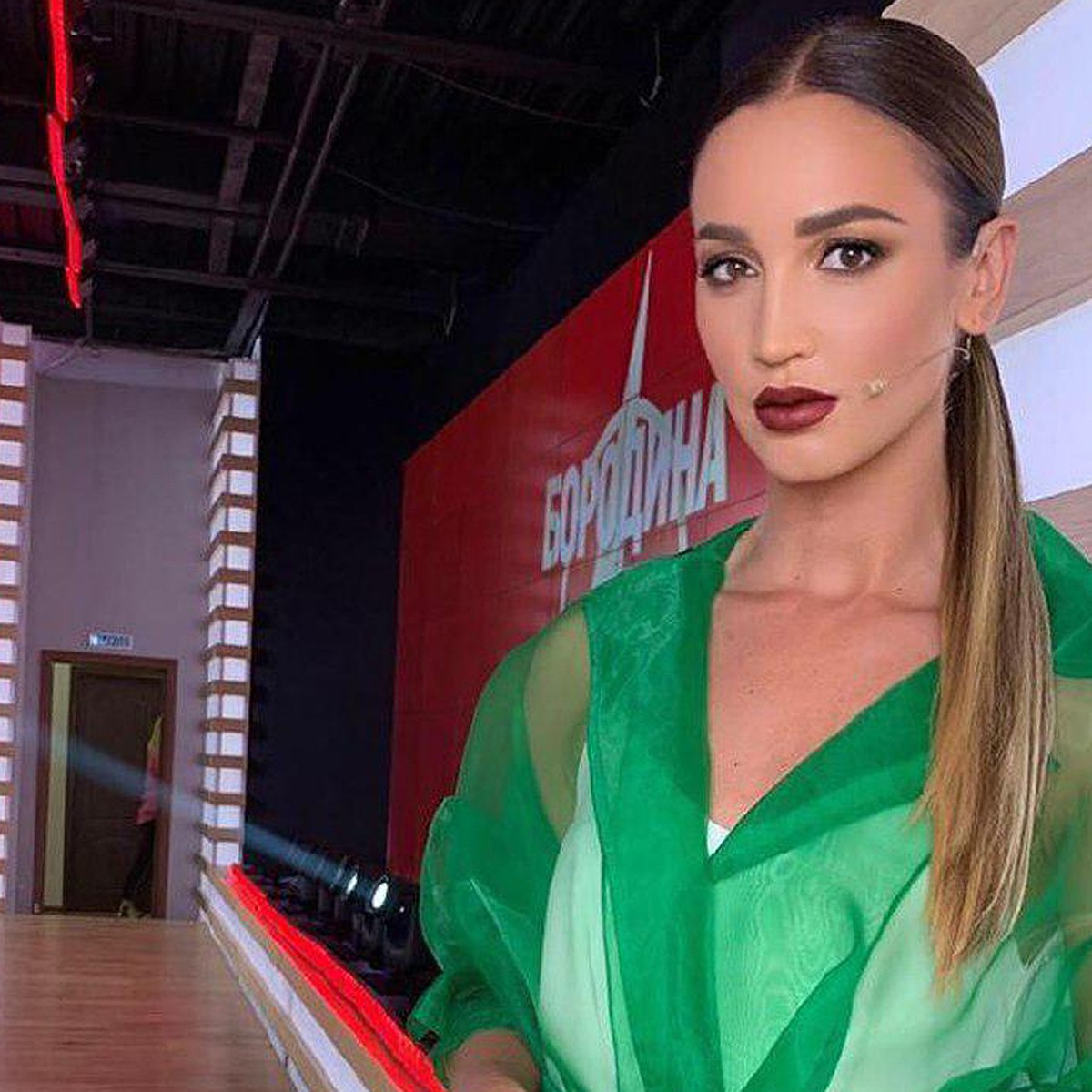 Жыныстық қатынас - бұл ескі шошқа банкі Студенттік топтық секс порно