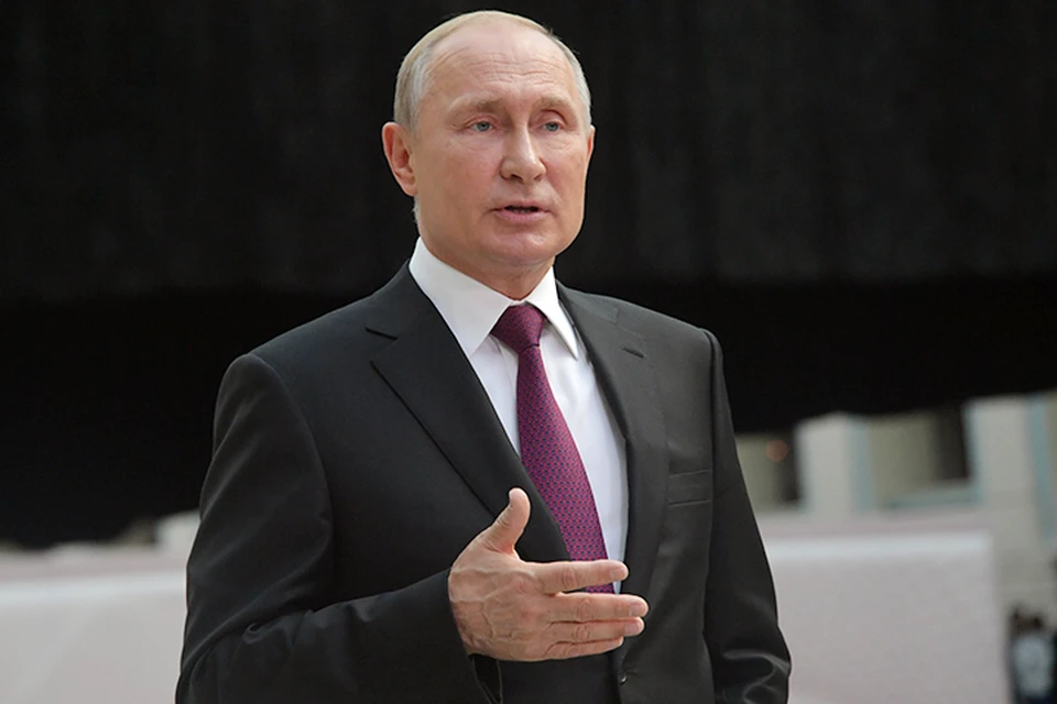 Сегодня Владимир Путин после Прямой линии ответил на вопросы журналистов