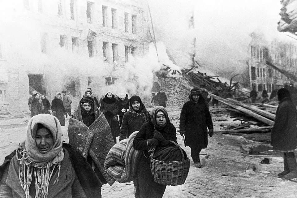 В апреле 1942 года в Иркутск приехали эвакуированные из Ленинграда. Фото: Фотохроника ТАСС.