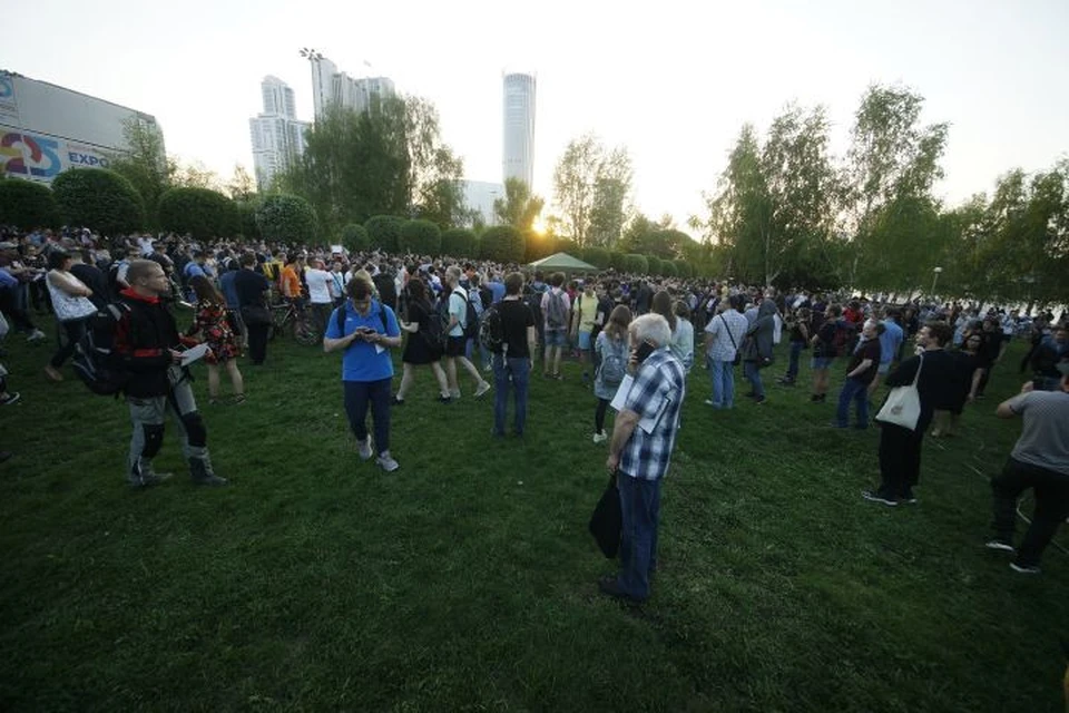 В мае в Екатеринбурге целую неделю шли многотысячные акции в защиту сквера от застройки.