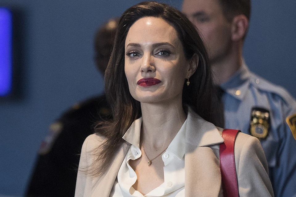 Актриса Анджелина Джоли в марте 2019 г.