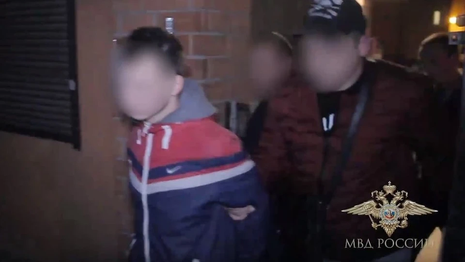 В Калининграде суд признал виновными в разбое 17-летнего и 15-летнего подростков.