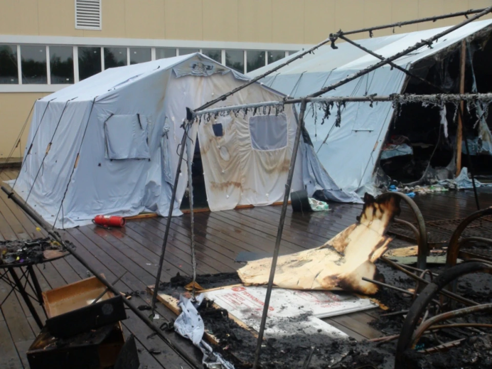 По словам Алексея Денисова, органы МЧС не только знали о наличии палаточного лагеря, но и проводили учения на его территории