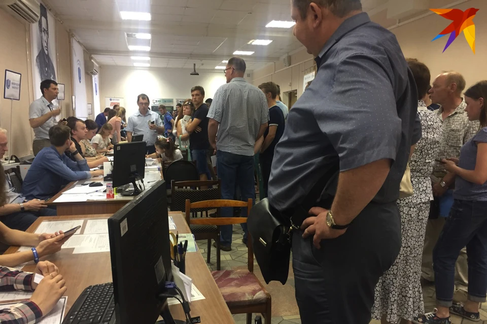 Скандал, разгоревшийся в приемной комиссии ННГУ 6 августа, закончился дракой. Фото: архив "КП".