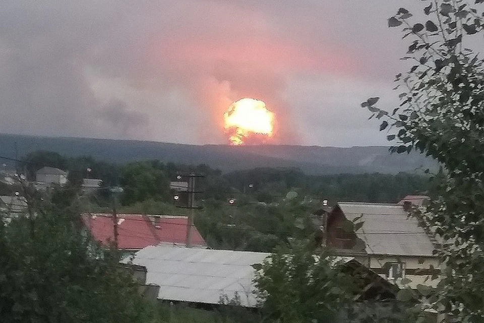 В Ачинске вновь введен режим ЧС в связи с новым мощным взрывом снаряда. Фото: соцсети
