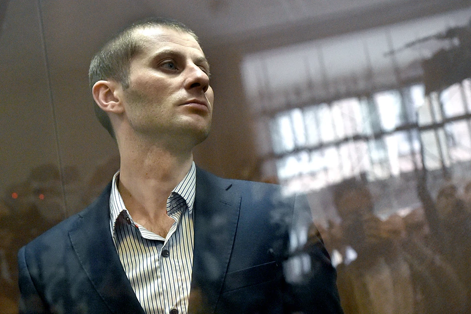 Подсудимый, 32-летний Денис Чуприков выглядел модно и спокойно. Фото: Дмитрий Серебряков/ТАСС