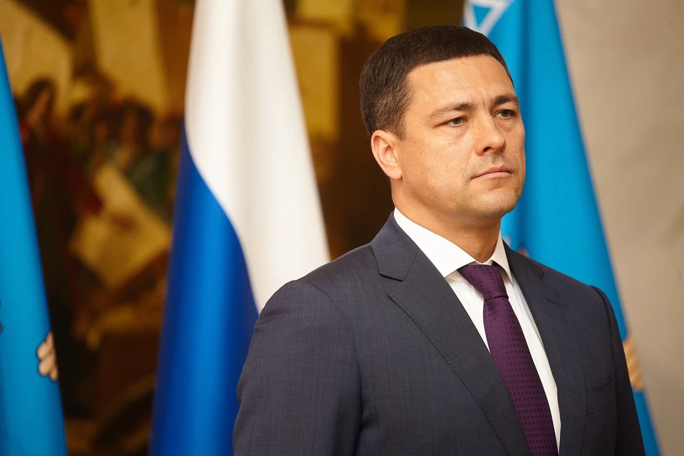 Михаил Ведерников.