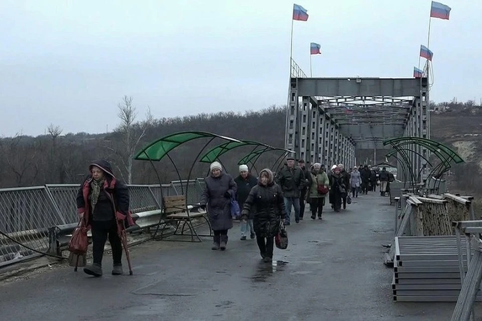 Украина в одностороннем порядке открыла движение по мосту. Фото: web.archive.org