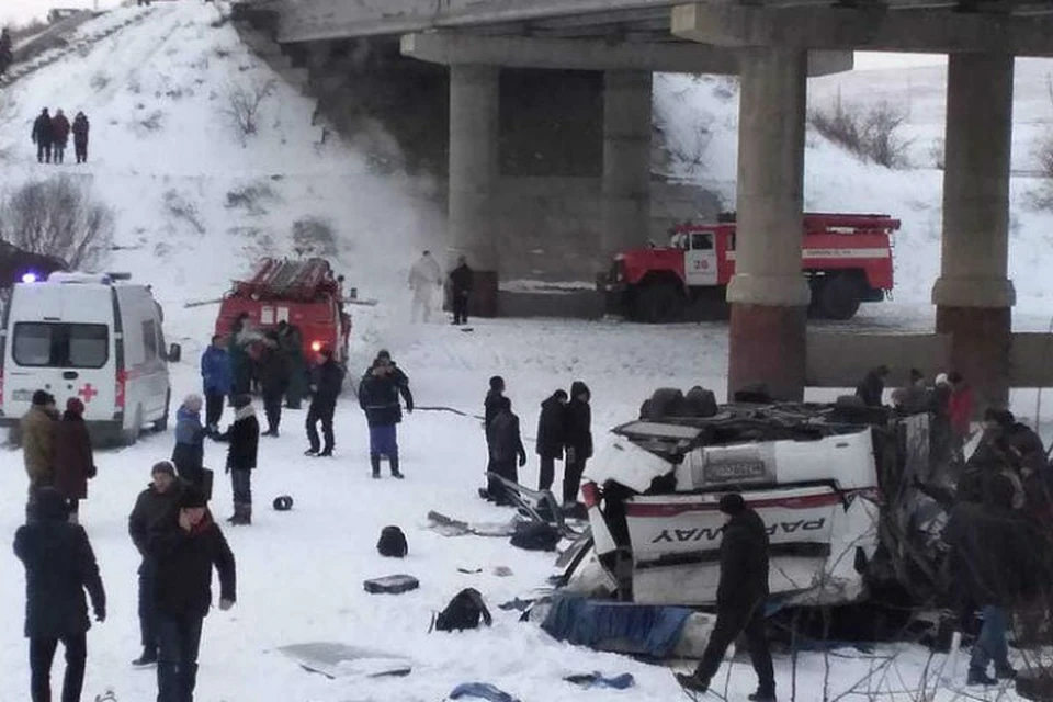 Пассажиры автобуса, который упал с моста в Забайкалье, были застрахованы