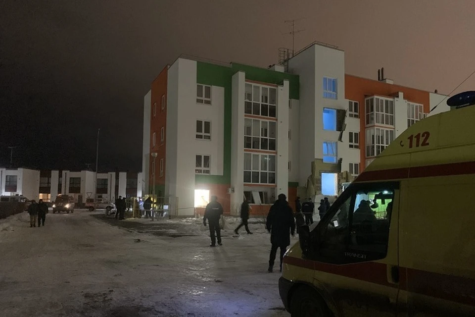 Рассказываем все, что известно о взрыве бытового газа в многоквартирном доме в Тюмени. Фото Фото ГБУЗ ТО "Станция скорой медицинской помощи"