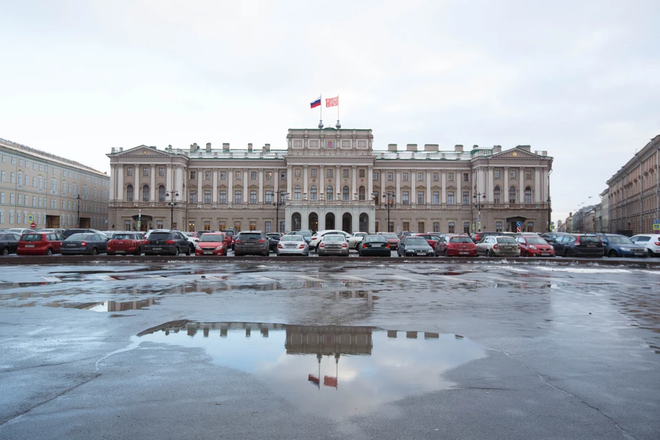 Петербургский парламент отмечает 25-летие деятельности.