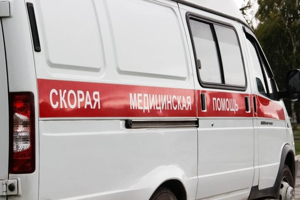Женщина жива, но ей требуется медицинская помощь.
