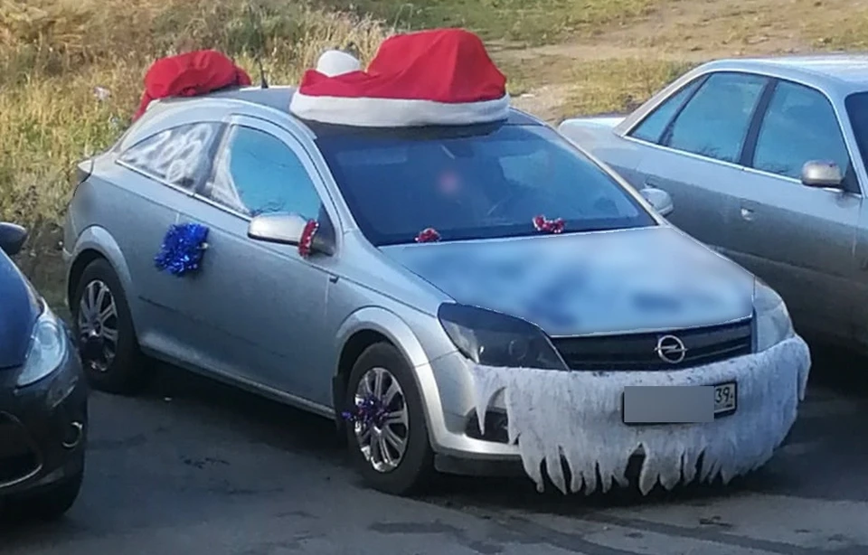 Автомобильный Дед Мороз из Балтийска