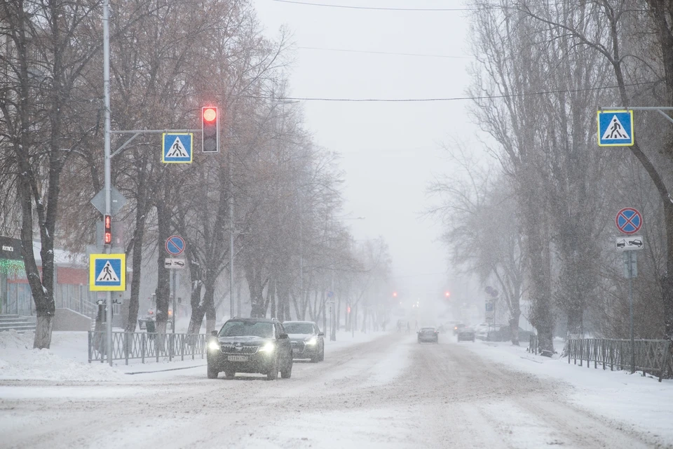 МЧС призывает автомобилистов быть внимательнее на дорогах