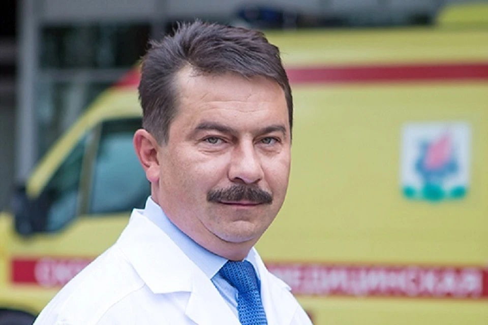 Министр здравоохранения Татарстана оказал помощь пассажирке во время полета