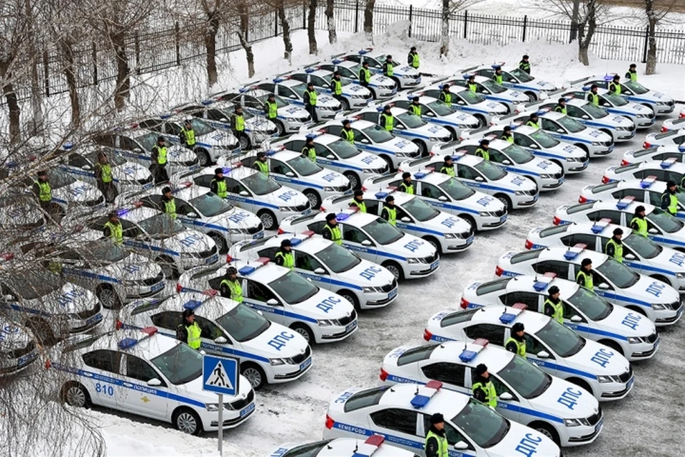 97 новых автомобилей будут патрулировать дороги Кузбасса. ФОТО: ГУ МВД России по Кемеровской области.