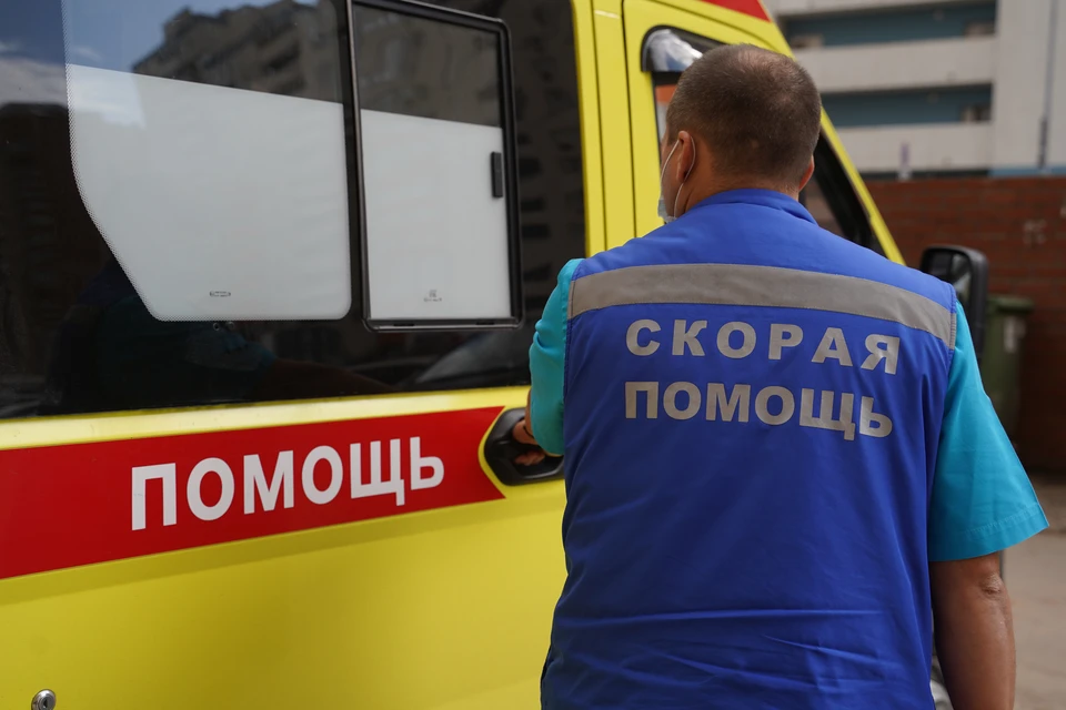 Сотрудники полиции и Госавтоинспекции изучили место происшествия и выясняют подробности.