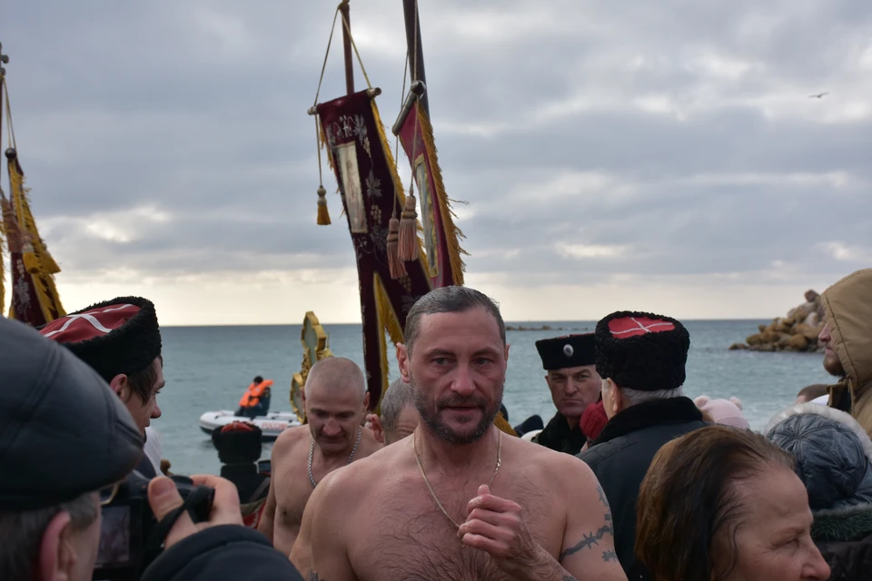 Окунаться в воду на Крещение - старинная традиция