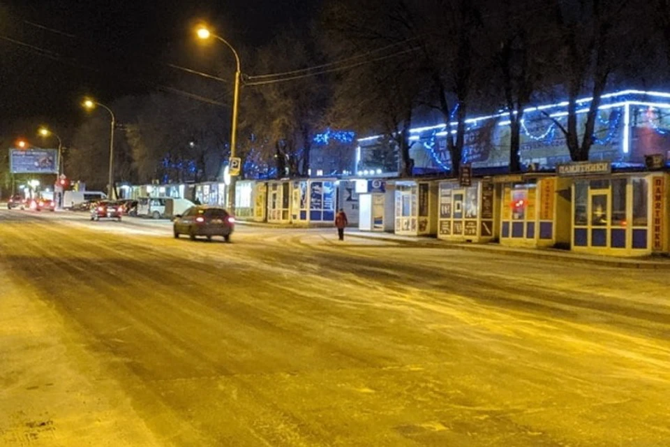На дорогах в Луганске ожидается гололед, поэтому водителям лучше воздержаться от поездок. Фото: vk.com/vk_lg