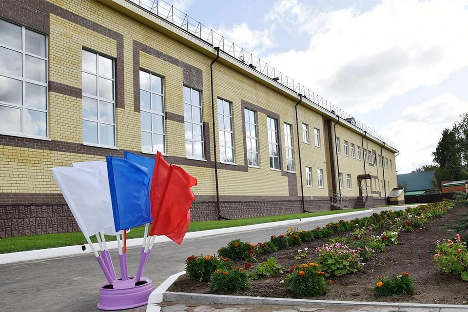 В Тюменской области обновят 32 ветхие школы. Фото - пресс-служба губернатора Тюменской области.