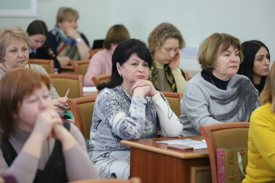Учителя будут мониторить социальные сети учеников. Фото: администрация Ростова-на-Дону