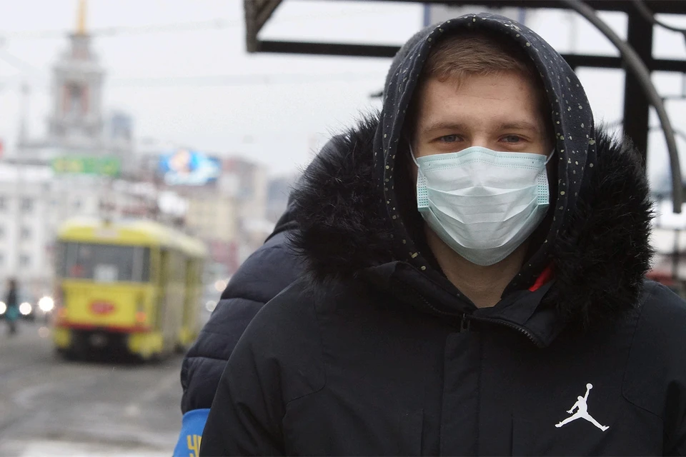 В России резко вырос вырос спрос на медицинские маски.