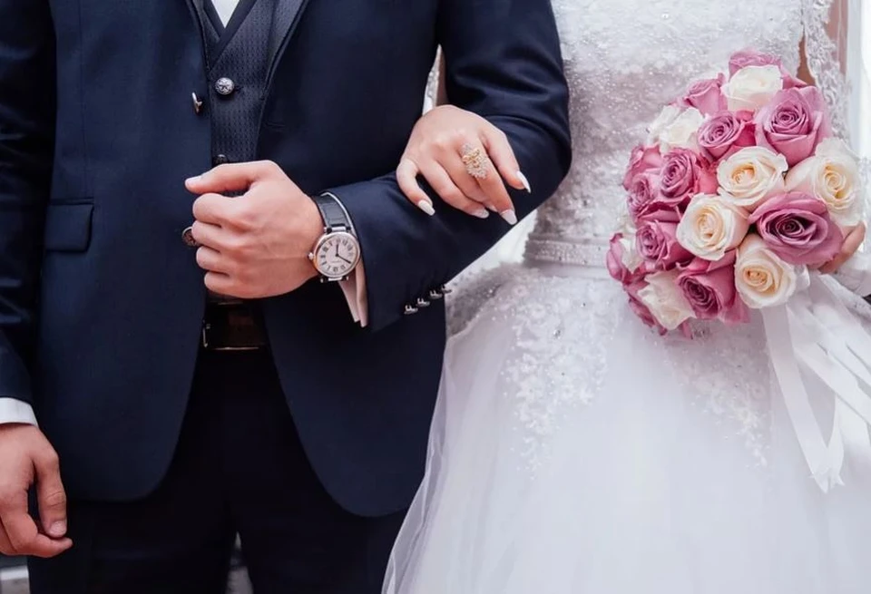 Иностранец женился на тюменке старше него на 19 лет ради прописки. Фото - pixabay.com.