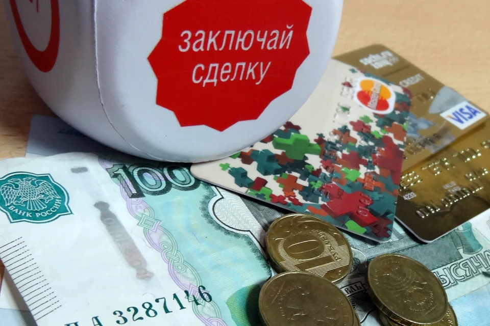 Тюменская пенсионерка потеряла 730 тысяч рублей после разговора с мошенником.