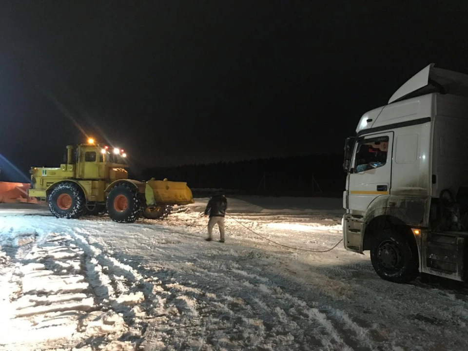 На помощь тамбовскому водителю пришли местные полицейские