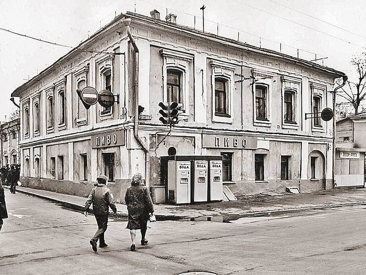 Особняк в Москве, в котором ночевал император Павел, растаскивают бомжи и  охотники за металлоломом - KP.RU