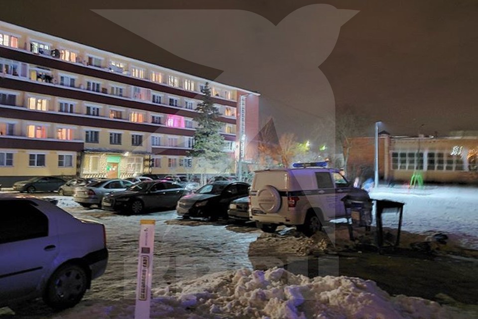 Мужчина расстрелял жену на глазах у ребёнка в подмосковном общежитии. Фото: предоставлено очевидцем