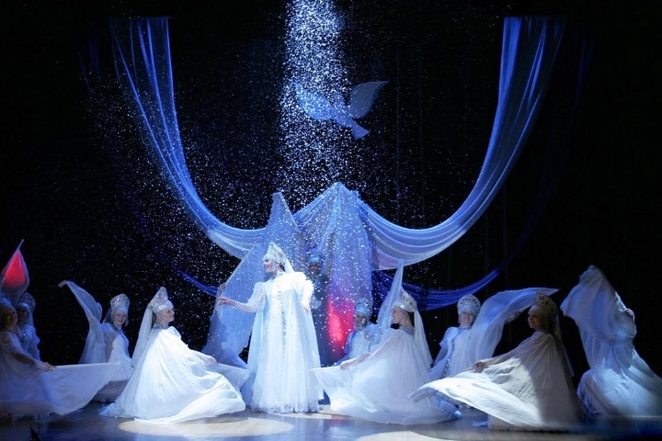 Танцоры ямальской «Сударушки» привезли из Санкт-Петербурга Гран-при Фото: администрация Пуровского района