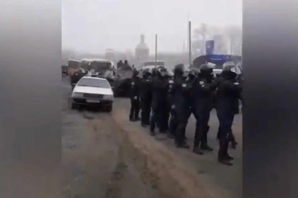 Украинцы устроили протест из-за возвращения сограждан на Родину