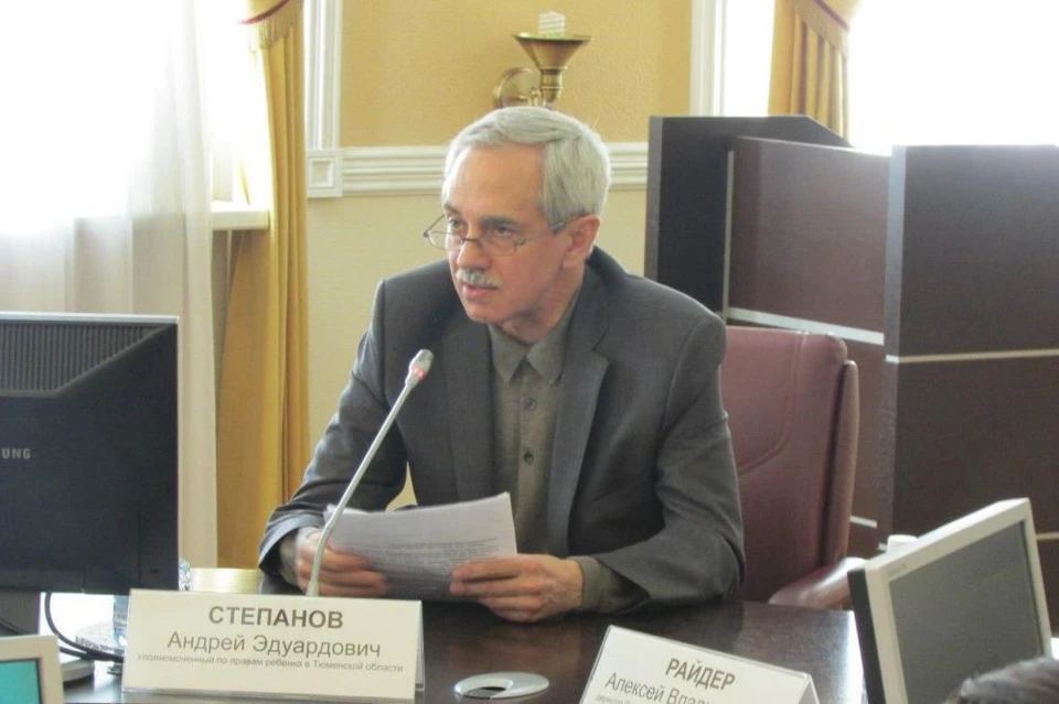 Андрей Степанов: в квартире, где Романов объявил голодовку, находится только он и его сын