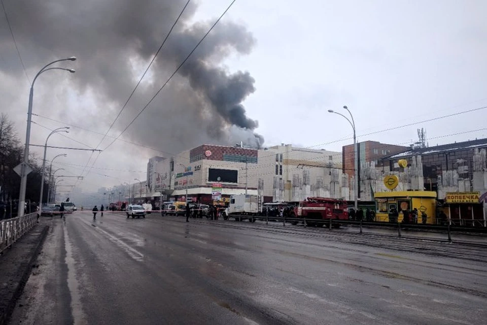 После пожара в кемеровской «Зимней вишне» в России закрылось более 70 торговых центров